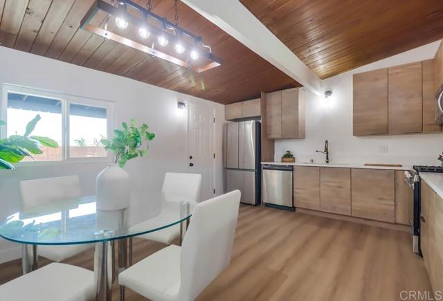 Detail Gallery Image 6 of 28 For 9753 Ivanho St, Spring Valley,  CA 91977 - 3 Beds | 1 Baths