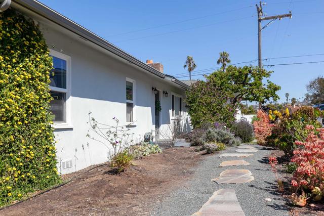 4604 Osprey, San Diego CA: https://media.crmls.org/mediaz/87832edd-5acd-4824-97ae-402f2e3f6579.jpg