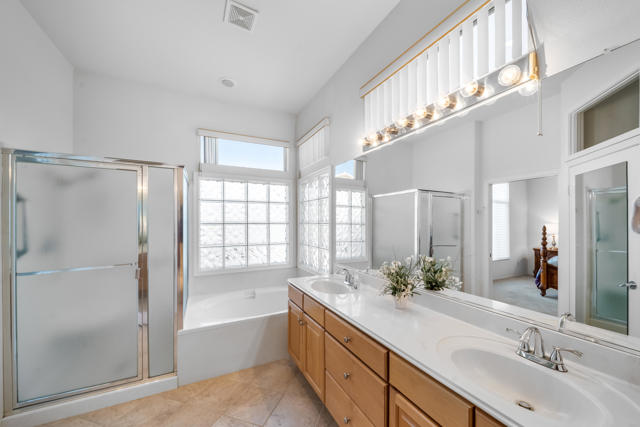 37718 Medjool Avenue, Palm Desert CA: https://media.crmls.org/mediaz/87836190-1e27-4cf3-8676-4b2afe9154d5.jpg