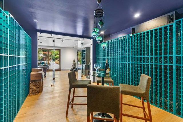 14835 Baranga Lane, Saratoga CA: https://media.crmls.org/mediaz/8784926c-d8ab-4caf-9b5b-2aeea888d9c4.jpg