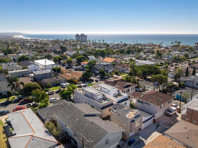 938 Opal St, San Diego CA: https://media.crmls.org/mediaz/8784ae4e-07c7-44fd-afff-98e9518f4019.jpg