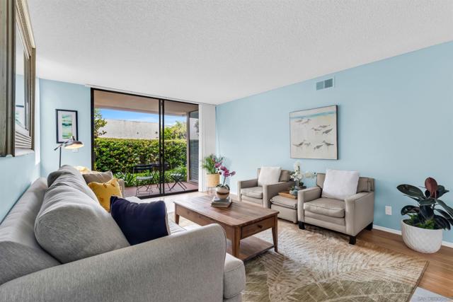 3130 Avenida de Portugal 101, San Diego CA: https://media.crmls.org/mediaz/87855ee0-b088-4d98-8e7e-2bdd8032b344.jpg