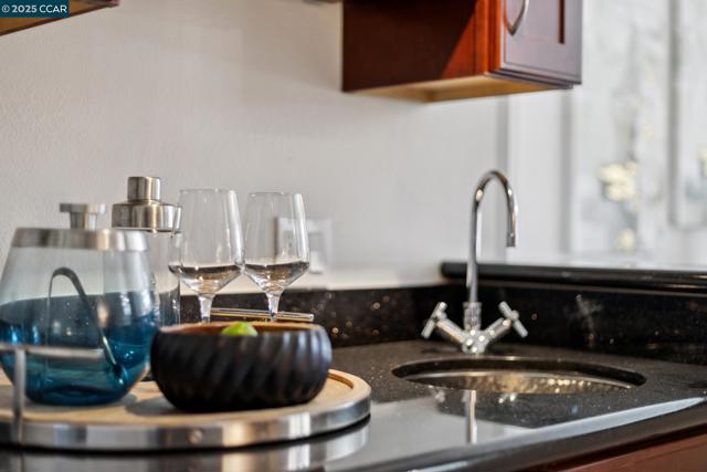 36 Playa Ct, San Ramon CA: https://media.crmls.org/mediaz/87856ac9-e535-42e9-a463-711e7d74e576.jpg