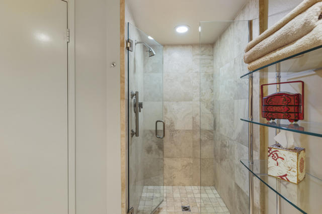 899 Island Drive #402, Rancho Mirage, CA 92270