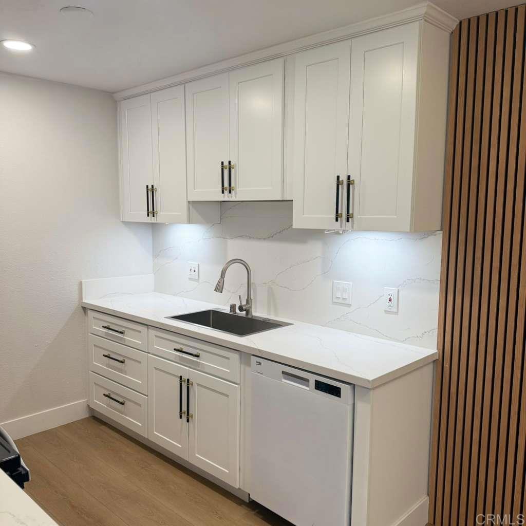 9586 Carroll Canyon Road - photo 15