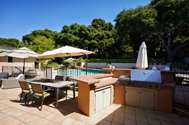 42 Upper Circle, Carmel Valley CA: https://media.crmls.org/mediaz/8785ccbf-49d2-4a17-a7d1-bea33fa26a53.jpg