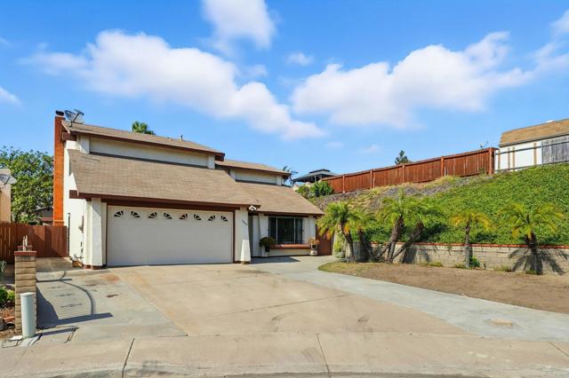 3444 Corte Loro, San Diego CA: https://media.crmls.org/mediaz/87866b30-1038-44f9-8d3b-2c11df02c56d.jpg