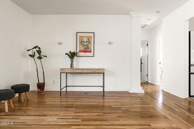 Detail Gallery Image 6 of 46 For 4830 Farquhar St, Los Angeles,  CA 90032 - 4 Beds | 3 Baths