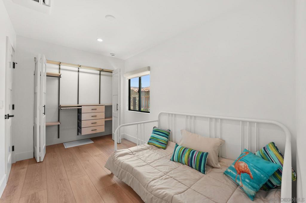 838 Portsmouth Court - photo 19