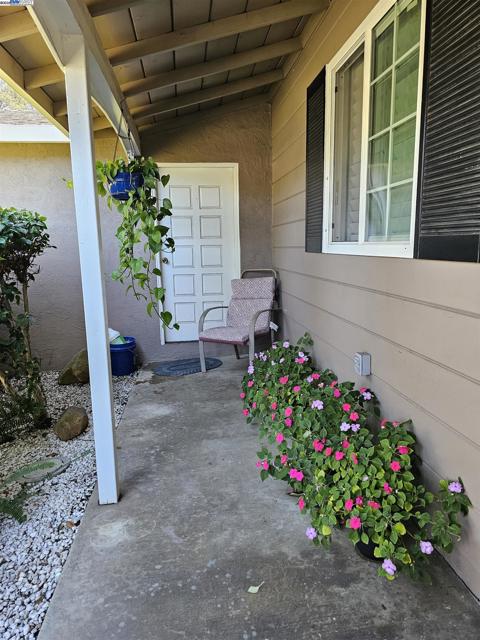 40575 Blacow Road, Fremont CA: https://media.crmls.org/mediaz/87885c9a-9575-4451-ab39-c58d79b8a7e7.jpg