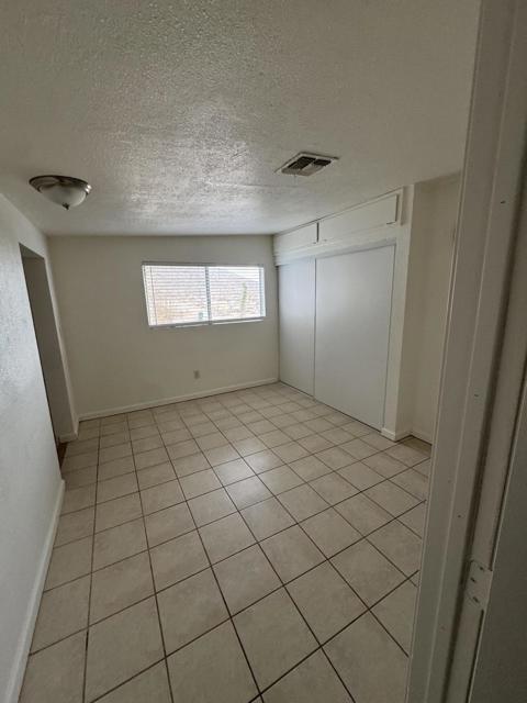 5958 El Reposo Street, Joshua Tree CA: https://media.crmls.org/mediaz/87886301-81f9-4f92-bfa6-c9c4b24f29a1.jpg