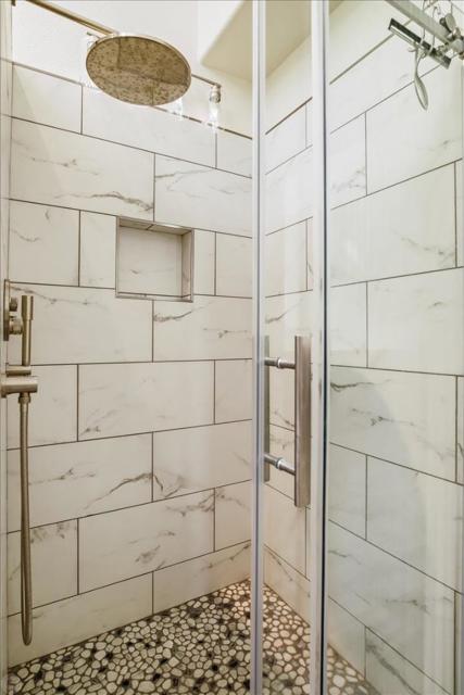20944 Woodside Way, Groveland CA: https://media.crmls.org/mediaz/8788bd7a-02ff-4854-8858-683003873100.jpg