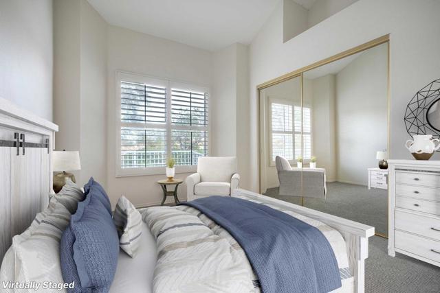 15638 Royal Crown Row, San Diego CA: https://media.crmls.org/mediaz/87894993-6be7-41bc-ab83-e34aaf51506d.jpg