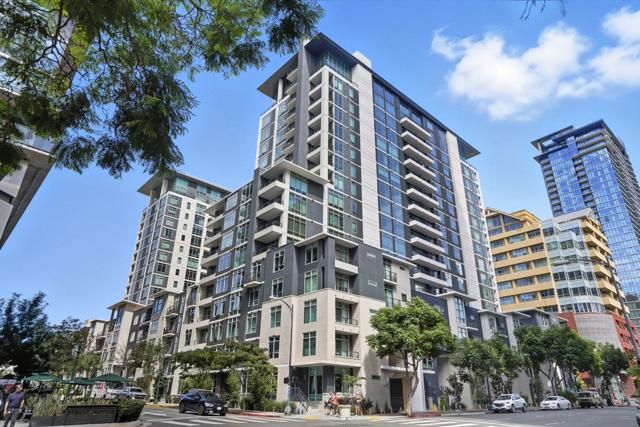 425 W Beech St, San Diego CA: https://media.crmls.org/mediaz/8789e38a-84f8-432b-97b6-81361111e330.jpg