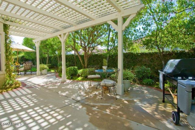 32714 Wellbrook Drive, Westlake Village CA: https://media.crmls.org/mediaz/878b669e-0a4f-494d-8d60-2e11b3538f3e.jpg