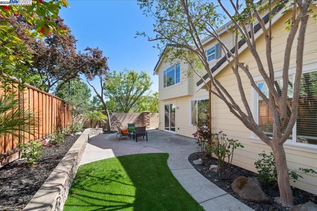 5200 N Forestdale Cir, Dublin CA: https://media.crmls.org/mediaz/878b8430-62be-4eb3-9ae3-2139fc6b17f3.jpg