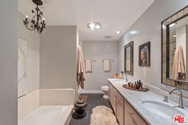 8455 Fountain Avenue, West Hollywood CA: https://media.crmls.org/mediaz/878ce504-b424-4c8c-b43c-7875c0190822.jpg