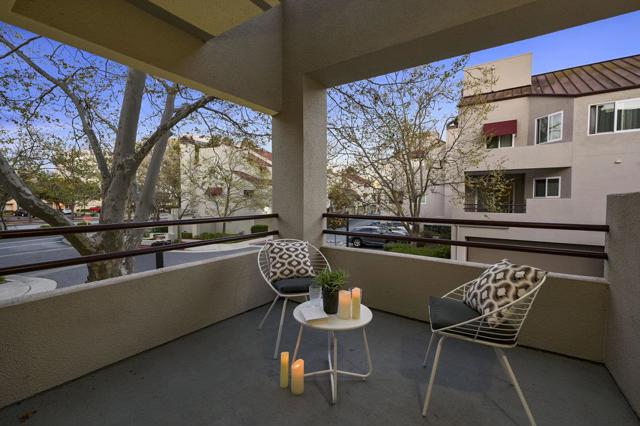 104 E Court Lane, Foster City CA: https://media.crmls.org/mediaz/878d7604-20d1-4b3c-93c6-a7bd3a4037ae.jpg