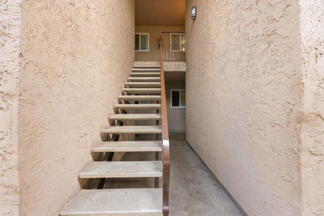 Detail Gallery Image 3 of 32 For 3285 Ocean View Blvd #22,  San Diego,  CA 92113 - 3 Beds | 2 Baths