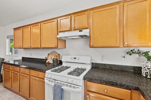 4160 Jade Street, Capitola CA: https://media.crmls.org/mediaz/878f735b-e8fc-4e2f-b9f4-03c0c27d8c0c.jpg