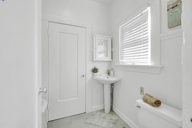 1781 B St, Hayward CA: https://media.crmls.org/mediaz/878fa4e6-bd41-4027-ab9d-8124af83d174.jpg