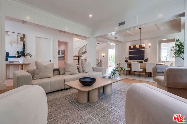 Drew Fenton | 427 N Bundy Drive Los Angeles CA | MLS: 7182819
