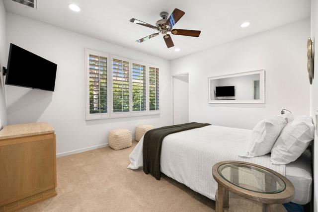 479 Desert Holly Drive, Palm Desert, CA 92211