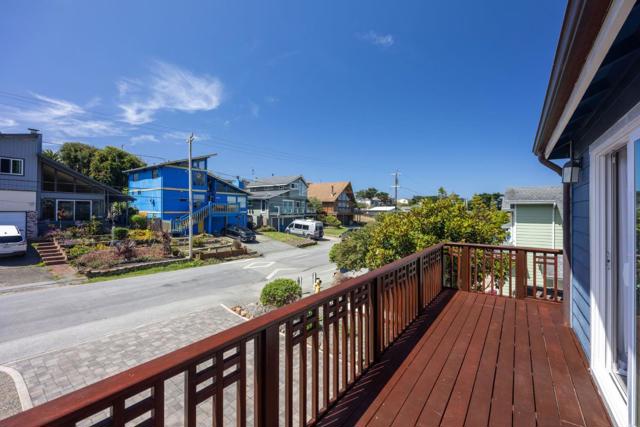 447 3rd Street, Montara CA: https://media.crmls.org/mediaz/8791a867-a0c7-4b7b-a5f8-1b99bb9f3850.jpg