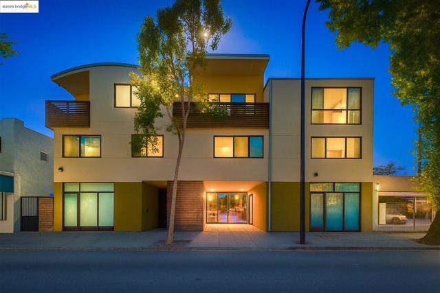 1406 San Pablo Ave, Berkeley CA: https://media.crmls.org/mediaz/879295a8-e9e8-43a4-b269-3eaaeb9e8394.jpg