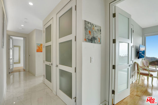 28405 Via Acero Street, Malibu CA: https://media.crmls.org/mediaz/8792b915-c209-4a0a-a699-cfdae325454c.jpg