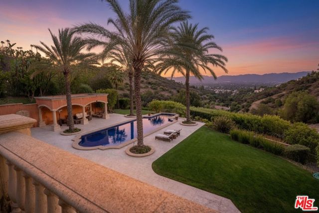 6 Bed Home for Sale in Beverly Hills, California