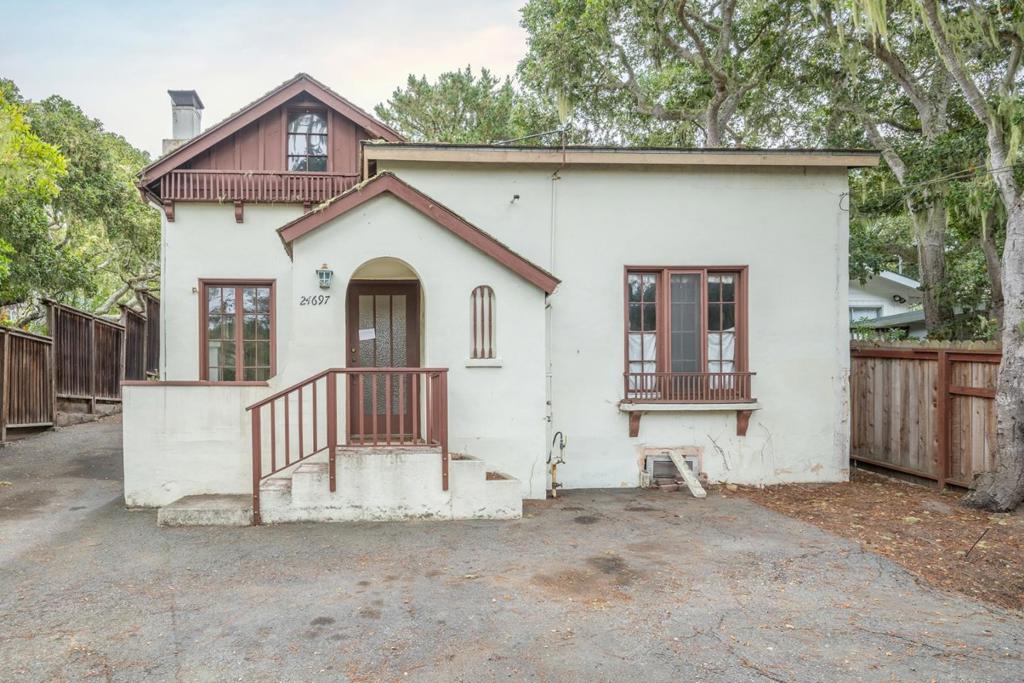 24697 Camino Del Monte