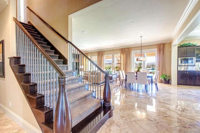 671 Via Maggiore, Chula Vista CA: https://media.crmls.org/mediaz/87946d0a-48e6-4859-a018-2be2287dae82.jpg