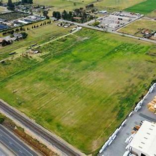 19900 Dougherty Avenue, Morgan Hill CA: https://media.crmls.org/mediaz/8794852e-a3f9-4b24-b2ef-1ee65b2dbb71.jpg