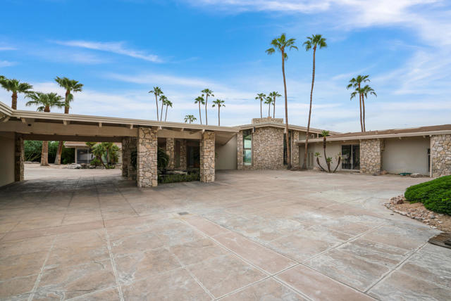 925 W Coronado Avenue, Palm Springs, CA 92262