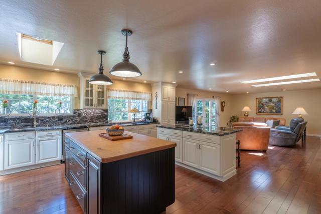 5 Wyndemere Vale, Monterey CA: https://media.crmls.org/mediaz/8795ad92-d91b-4ac2-8085-420df723af13.jpg