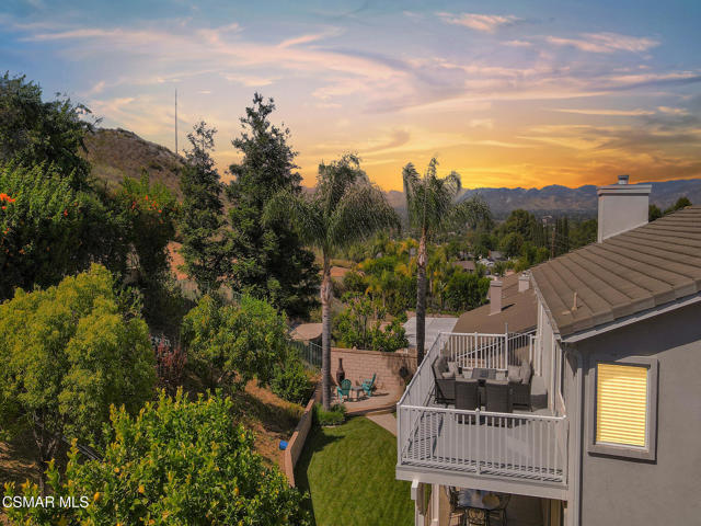 659 N Muirfield Avenue, Simi Valley CA: https://media.crmls.org/mediaz/8795e001-4c5c-40b0-85f5-7225bb7b1822.jpg