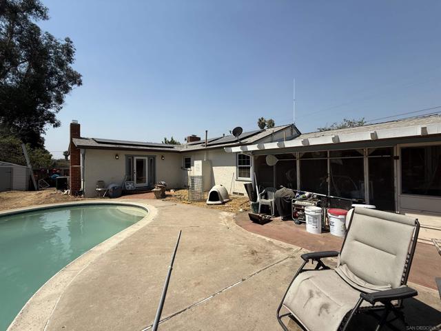 4039 Citradora Dr, Spring Valley CA: https://media.crmls.org/mediaz/8796c5d2-d78d-4450-99c6-7ad526708c62.jpg