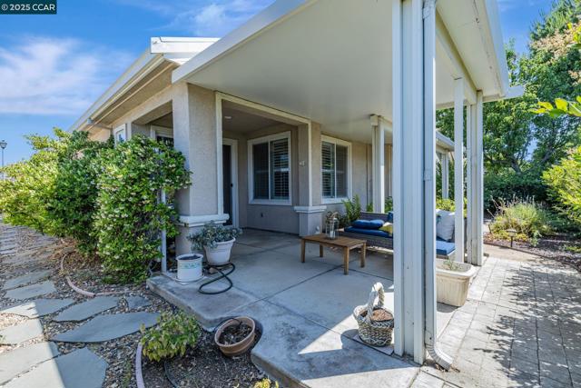 631 Baldwin Drive, Brentwood CA: https://media.crmls.org/mediaz/8796cc9e-f057-40d4-a60c-0c26ca539600.jpg