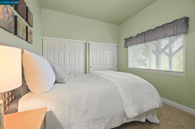 Image 22 of 40 For 1063 Sunrise Ridge Dr
