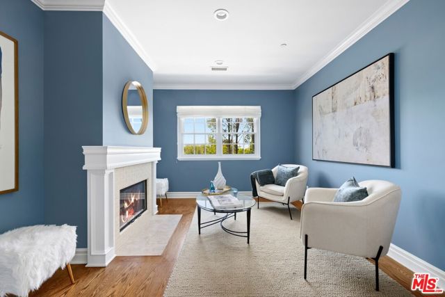 17710 Karen Drive, Encino CA: https://media.crmls.org/mediaz/87980f11-20c5-4a2b-b0b5-ba766eb459aa.jpg