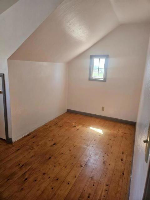 120 Trafton Road, Royal Oaks CA: https://media.crmls.org/mediaz/8798637c-735e-4e51-a125-9ca56a6de1ab.jpg