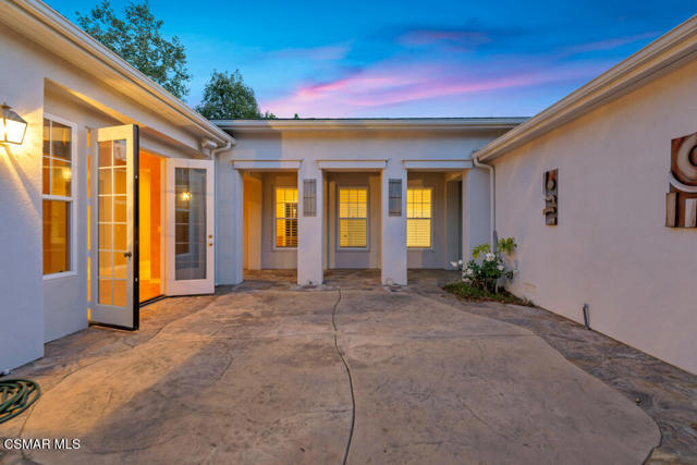 1048 Via Adorna, Newbury Park CA: https://media.crmls.org/mediaz/879a3fe4-c7fa-47d4-8fff-7f91309745ab.jpg