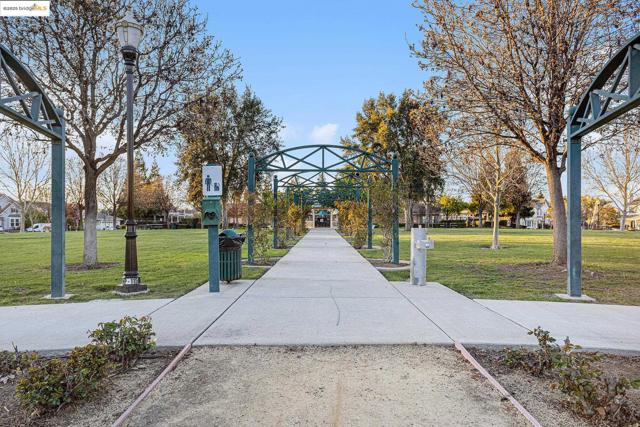 Image 35 of 42 For 1174 Tropicana Ln