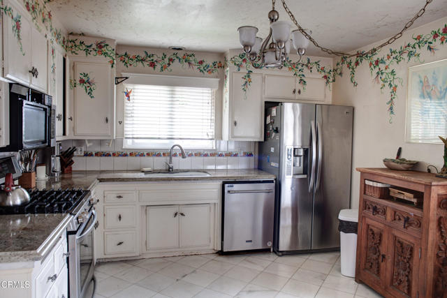 240 E Bay Boulevard, Port Hueneme CA: https://media.crmls.org/mediaz/879bd5a2-4739-48e7-b04d-d2bbd2f2d74c.jpg