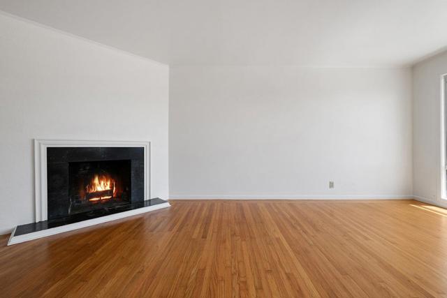 509 44th Avenue, San Francisco CA: https://media.crmls.org/mediaz/879c8a8a-9acc-4f34-a5e7-12b3ab1cdaea.jpg