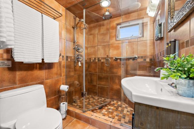 4685 Long Branch Ave, San Diego CA: https://media.crmls.org/mediaz/879d6654-c47c-4ac6-aa0a-4da997aeeae8.jpg