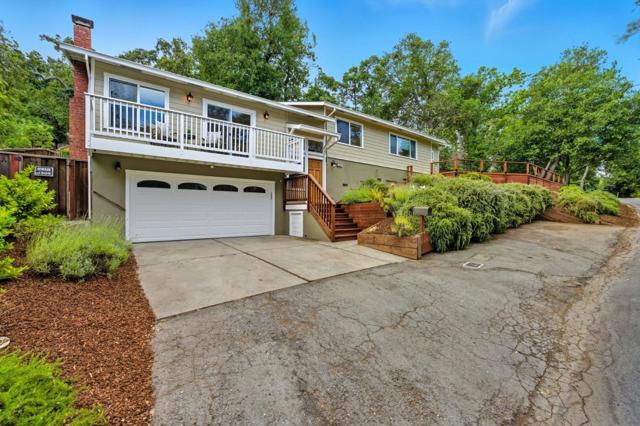 2315 Cheshire Way, Redwood City CA: https://media.crmls.org/mediaz/879e15f2-5e84-448c-b9f2-e34bdb2de58b.jpg