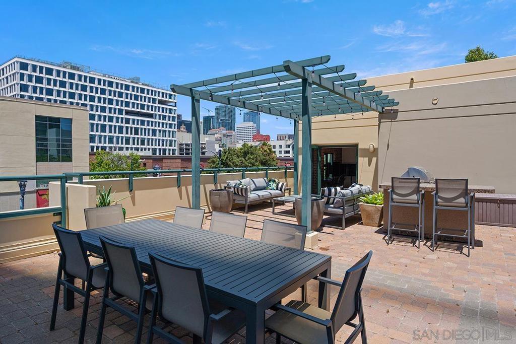 555 Front Street - photo 9