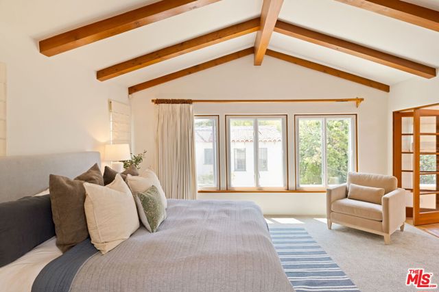 306 AMALFI Drive, Santa Monica CA: https://media.crmls.org/mediaz/879f7764-79c4-447b-8c31-190705123f8e.jpg